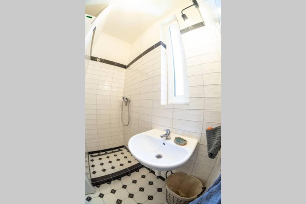 Stylovy Apartman V Centru Nachoda Exterior foto